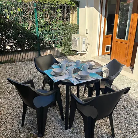 Apartment Beautiful Close To Beaches And Old *
